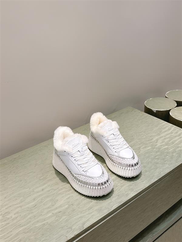 2025112815388921 390